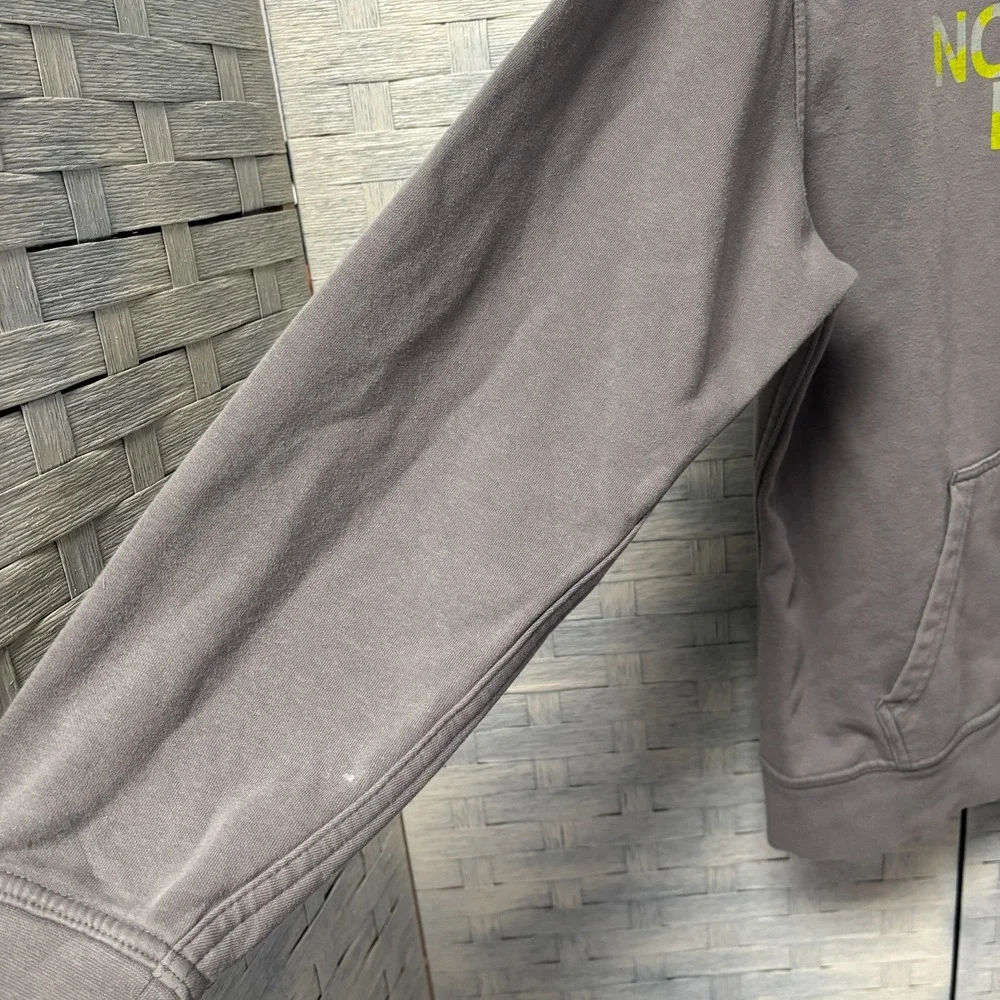 The North Face Gray Hoodie Pullover Mens M Logo Graphic‎ Hooded Sweatshirt